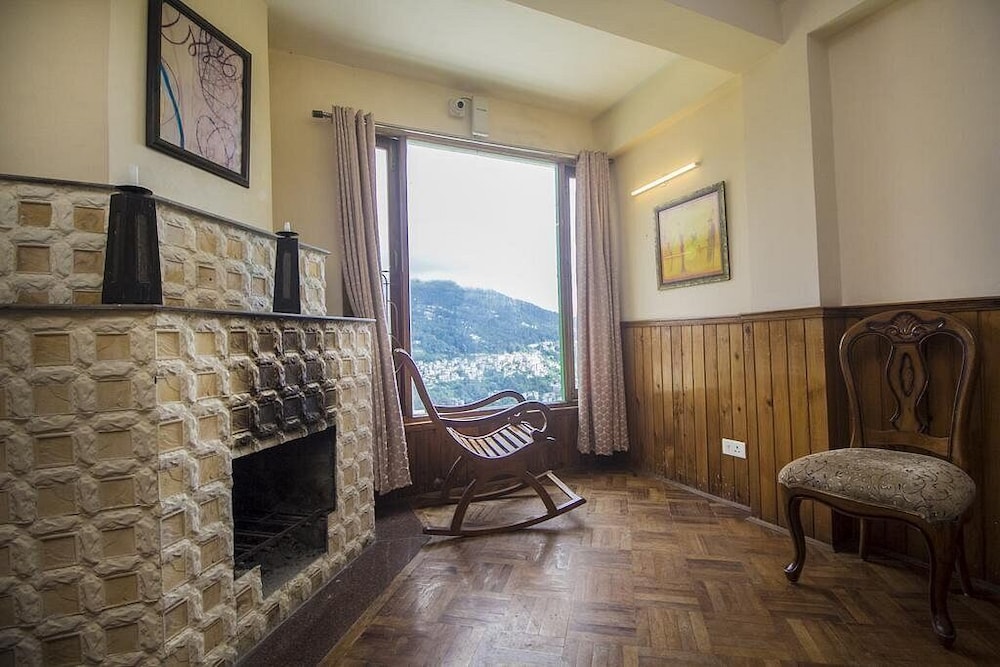 Hotel De Villa
