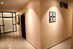 Regal Guest House by ROH