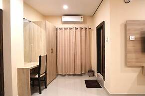Regal Guest House by ROH