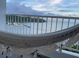 Oceanfront Paradise Marina Views Balcony