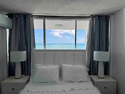 Oceanfront Paradise Marina Views Balcony
