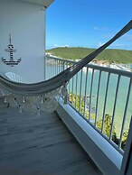 Oceanfront Paradise Marina Views Balcony