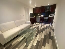 Stunning Truro 1-bed - Sleeps 2 & Parking