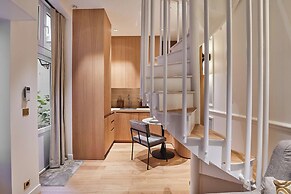Stunning AC Duplex Apartment - Champs Elysees