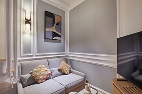 Stunning AC Duplex Apartment - Champs Elysees