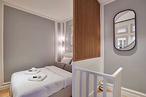 Stunning AC Duplex Apartment - Champs Elysees