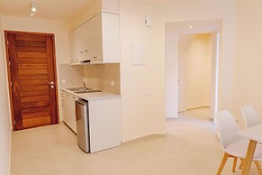 Phaedrus Living: Seaside Thalassa Cretan 103