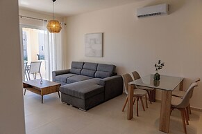 Phaedrus Living: Seaside Thalassa Cretan 103