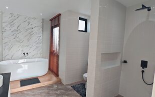 Santi Tara Villas