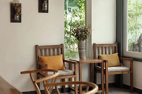 Tengchong Hot Spring Family Resort