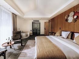 Tengchong Hot Spring Family Resort