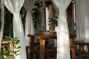 Tengchong Hot Spring Family Resort