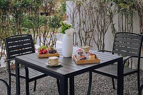 Tengchong Hot Spring Family Resort
