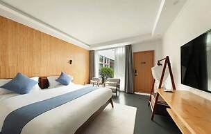 Tengchong Hot Spring Family Resort