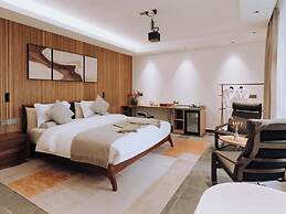 Tengchong Hot Spring Family Resort