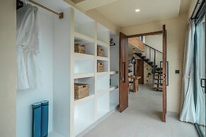 AYO Villa
