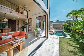 AYO Villa