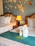 Vangvieng Night Market Resort