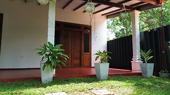 Sigiri Serenity Hostel
