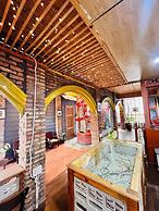 1984 Hotel Kien Giang