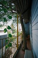 1984 Hotel Kien Giang