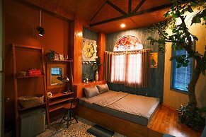 1984 Hotel Kien Giang
