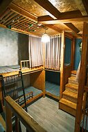 1984 Hotel Kien Giang