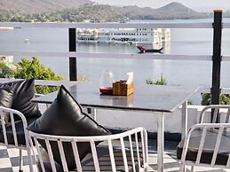Hotel Lake Star Bistro