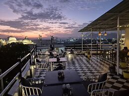 Hotel Lake Star Bistro