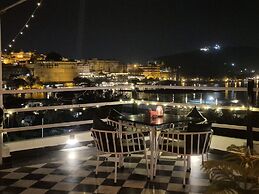 Hotel Lake Star Bistro