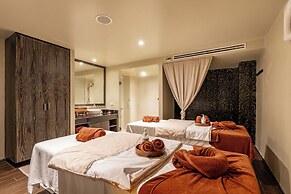 The Taksim Royal Beachfront Resort