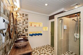 The Taksim Royal Beachfront Resort