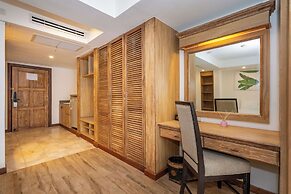 The Taksim Royal Beachfront Resort