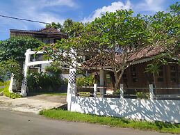 Wooden Javanese Villa Yogyakarta
