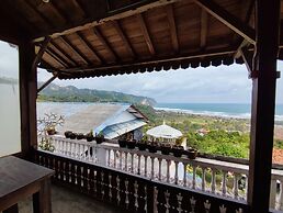 Wooden Javanese Villa Yogyakarta