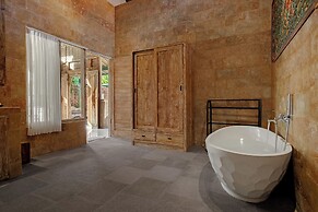 Kumala Ubud Villa