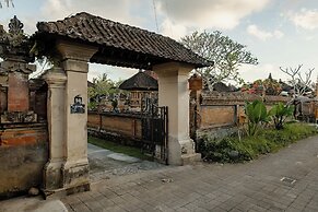 Kumala Ubud Villa