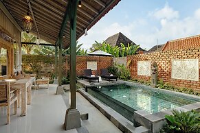 Kumala Ubud Villa