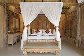 Kumala Ubud Villa