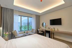 Nature Hotel - Lac Long Quan