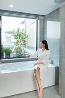 Nature Hotel - Lac Long Quan