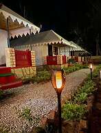 The Quila Camps & Resort