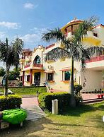 The Quila Camps & Resort