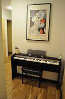 2-bed Seaside Apartment - Sleeps 5 & Free Parking