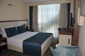 Grand Ramons Hotel