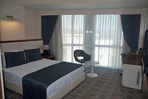 Grand Ramons Hotel