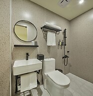 Stay Easy Inn