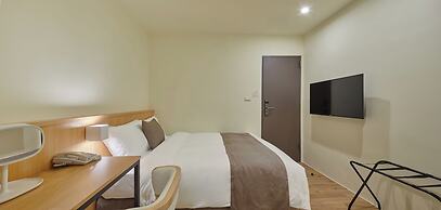 Stay Easy Inn