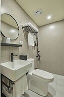 Stay Easy Inn