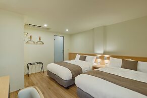 Stay Easy Inn